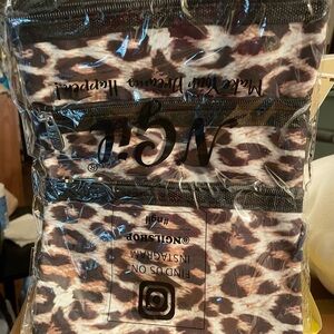 Crossbody purse